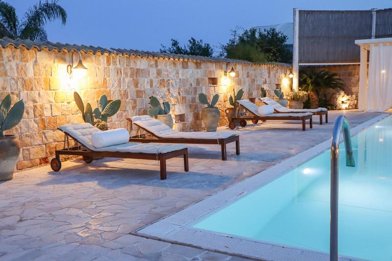 Villa Erika piscina privata