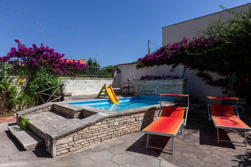 Villa Erika with private pool and garden - Happy Rentals