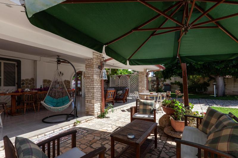 Villa Erika with private pool and garden - Happy Rentals
