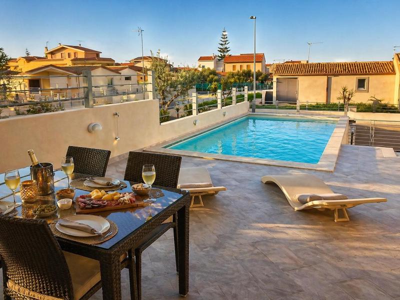 Villa Etienne - Key to Villas