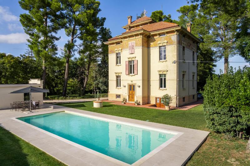 Villa Fazi - Liberty Style Villa With Private Pool & Park
