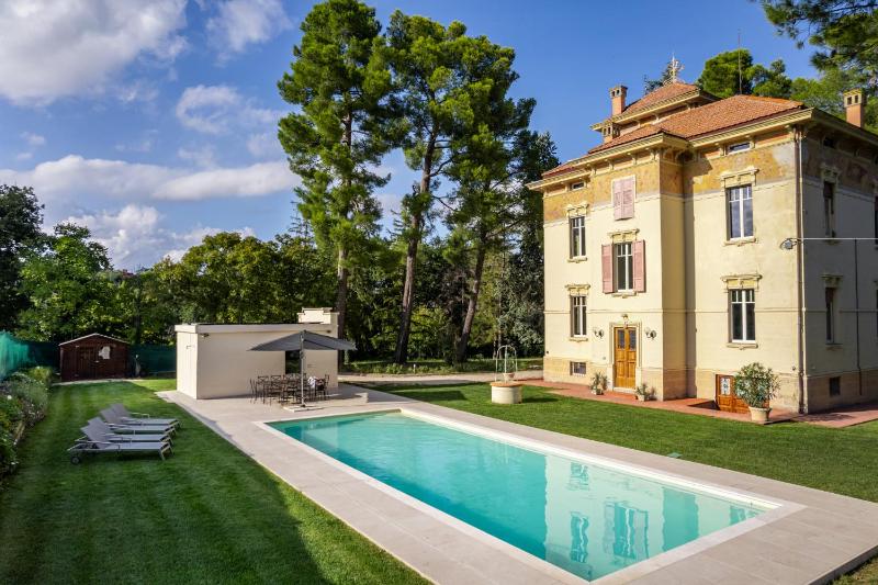 Villa Fazi - Liberty Style Villa With Private Pool & Park