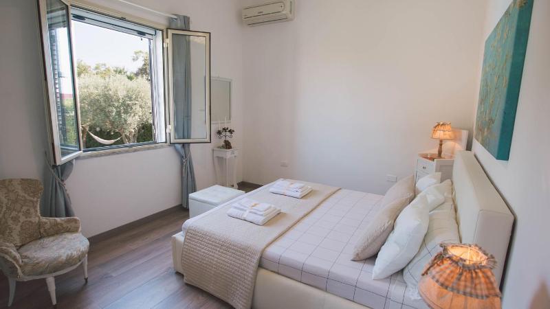 VILLA FERRADINA 4&2, Emma Villas