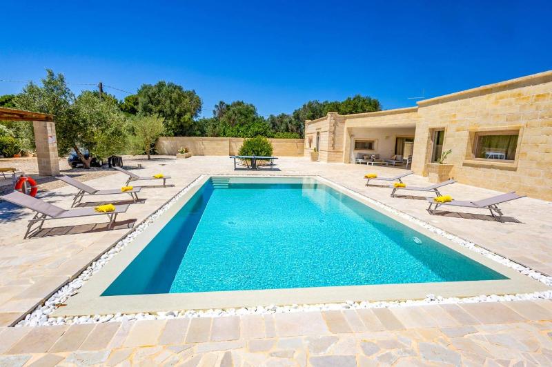 Villa Gea by Villa Plus