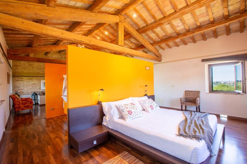 Villa Gelso - Tenuta esclusiva con piscina, sauna e vista panoramica