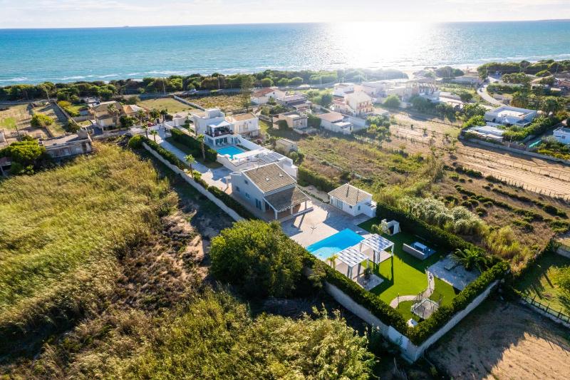 Villa Gemma mare e piscina riscaldata