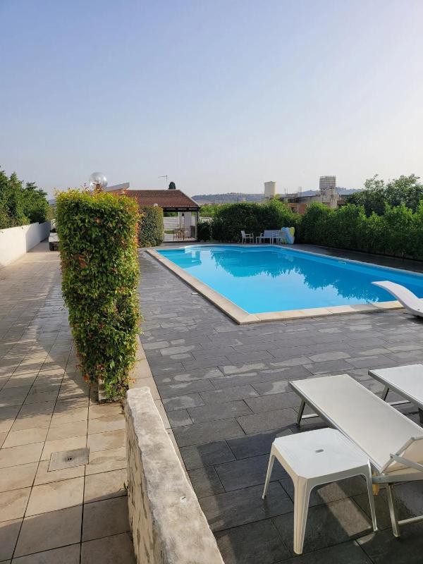 Villa Giacomo con piscina