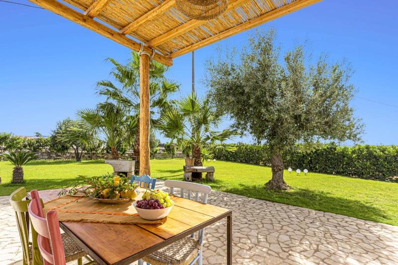 Villa Ginevra by Villa Plus