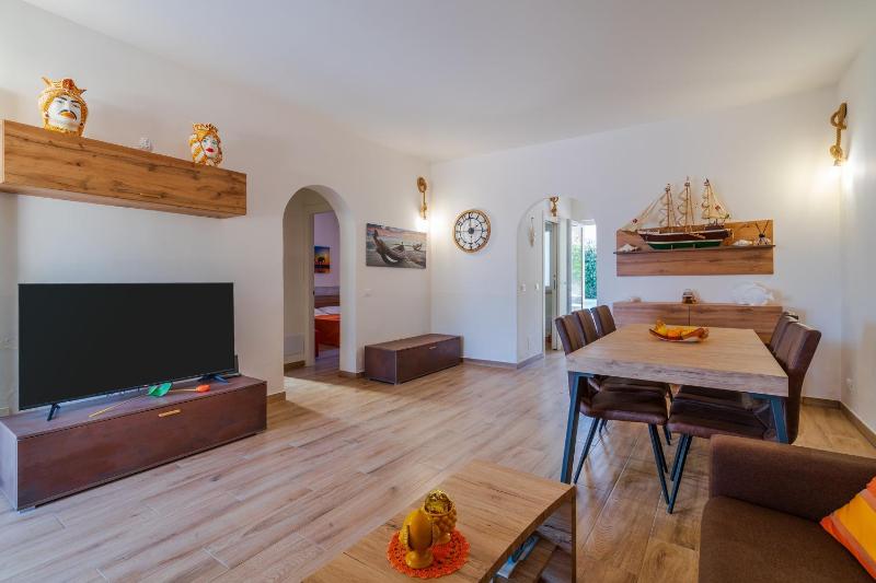Villa Gioia 400m from the beach