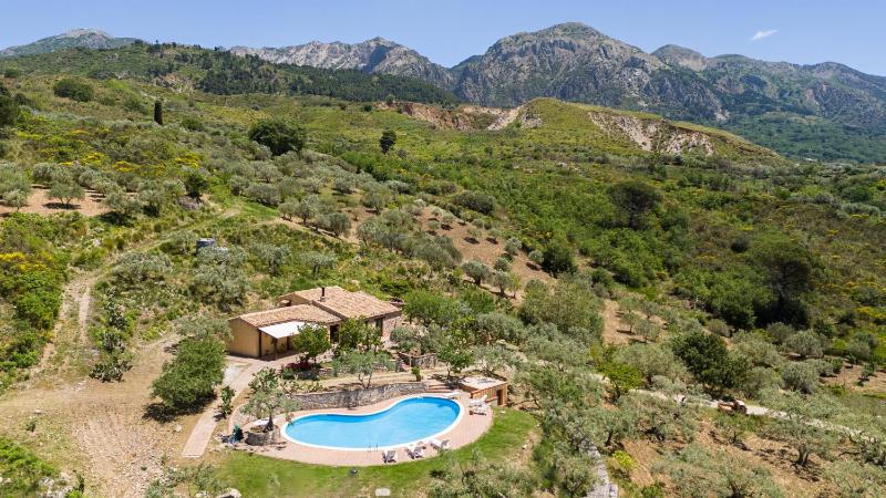 Villa Granci con Piscina by Wonderful Italy