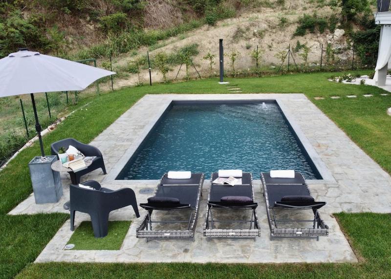 Villa Grassi with private pool Nizza Monferrato