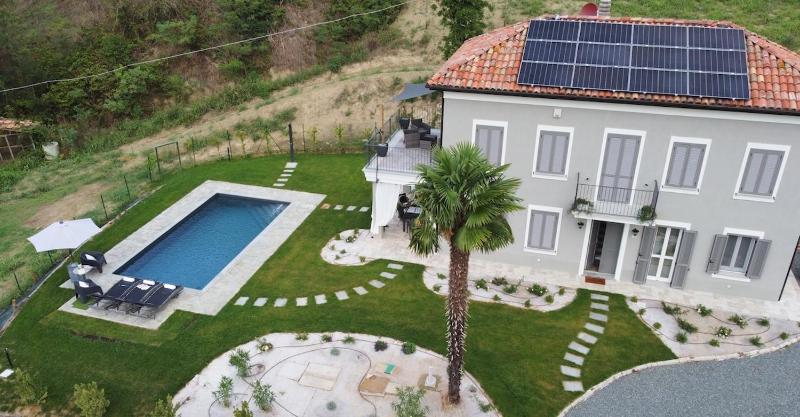Villa Grassi with private pool Nizza Monferrato