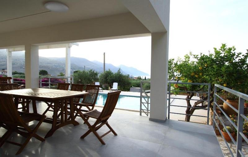 villa grecale
