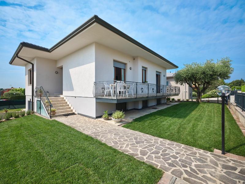 VILLA HARMONY - Regarda Travel