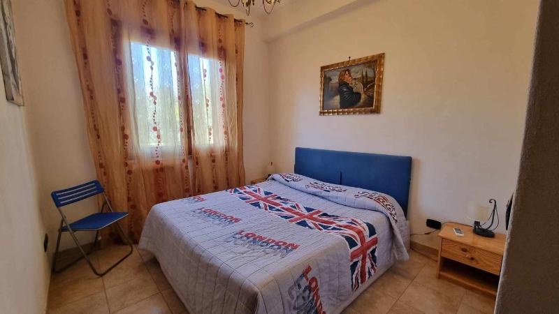 Villa immersa nel verde dell Etna