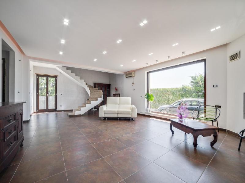 Villa in Nissoria with Private Pool