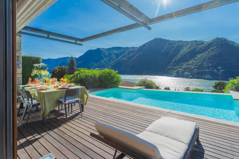 Villa Infinity Lake Como by Rent All Como