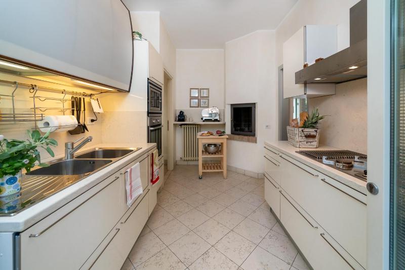 VILLA INFINITY - Regarda Travel