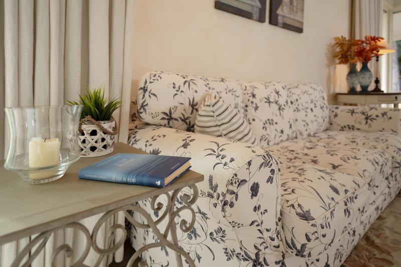 VILLA INFINITY - Regarda Travel