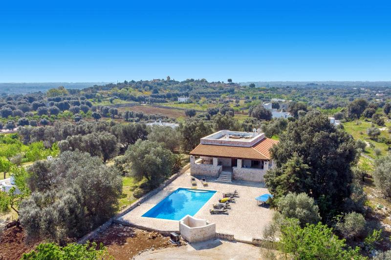 Villa Iolanda by Villa Plus