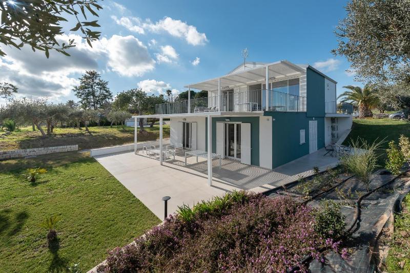 Villa Iris - IsulaTravel