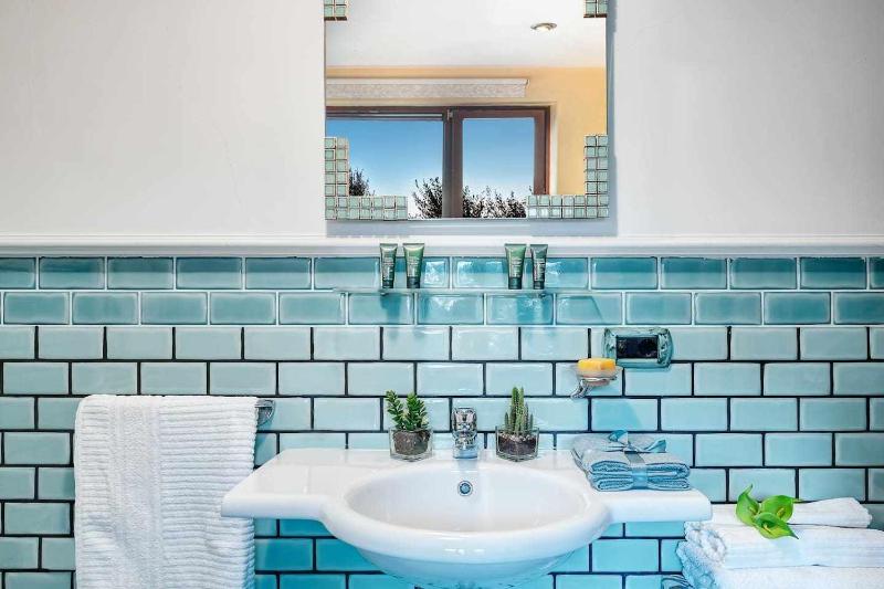 Villa Islamorada Pool and Sea View