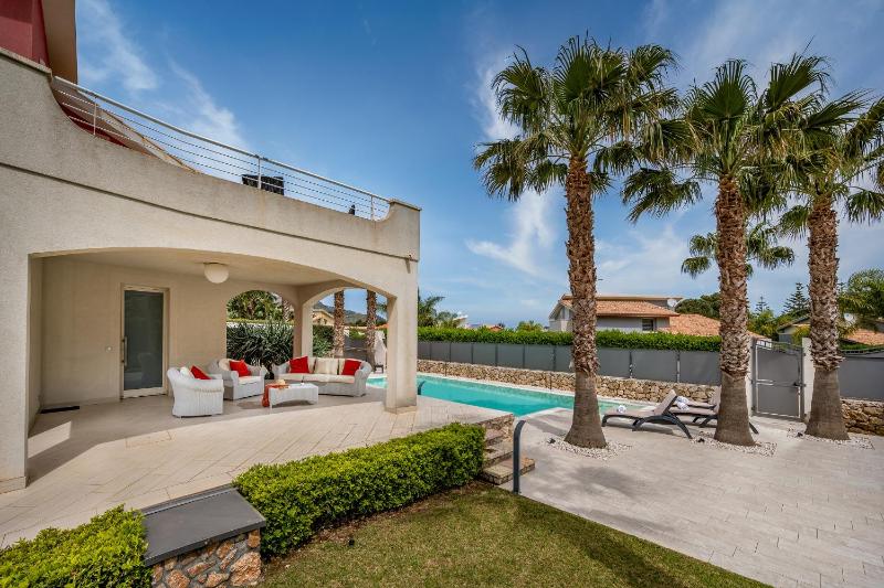 Villa Jacqueline con piscina privata 8 posti letto