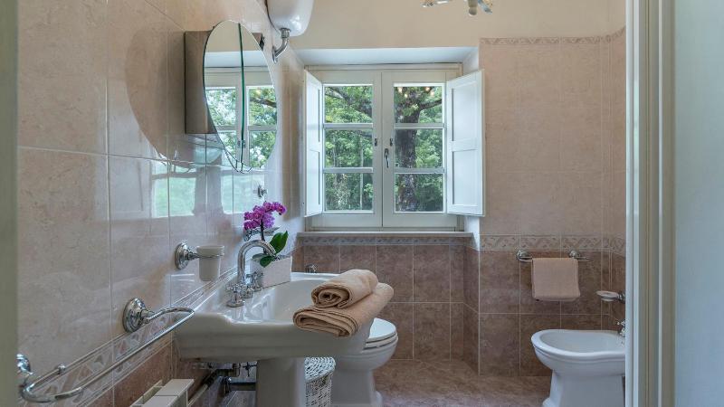 VILLA LA CORTE 6, Emma Villas