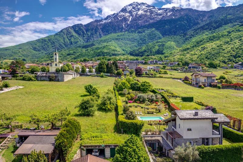 Villa La Corte with amazing pool and garden
