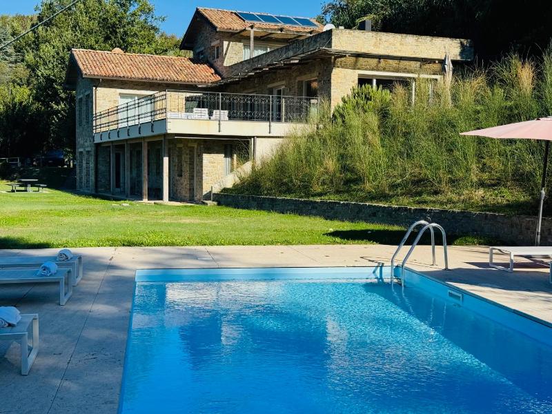 Villa La Ginestra Piemonte with private pool