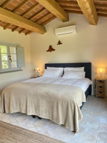 Villa la Madonna with pool and padelcourt