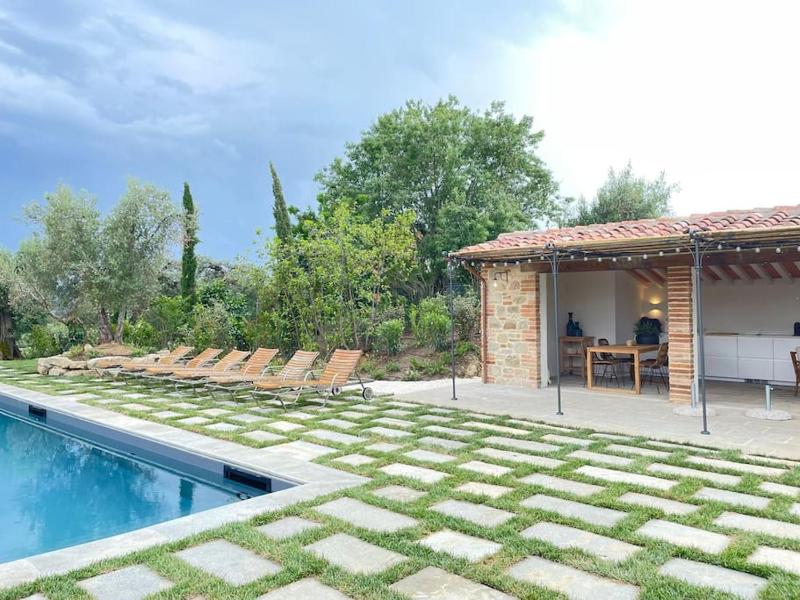 Villa la Madonna with pool and padelcourt