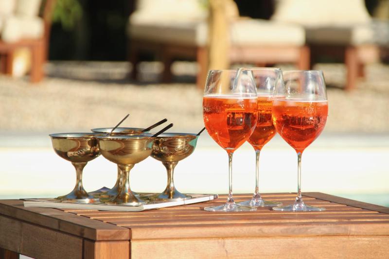 Villa La Mura - Luxury Pool by the Vineyard