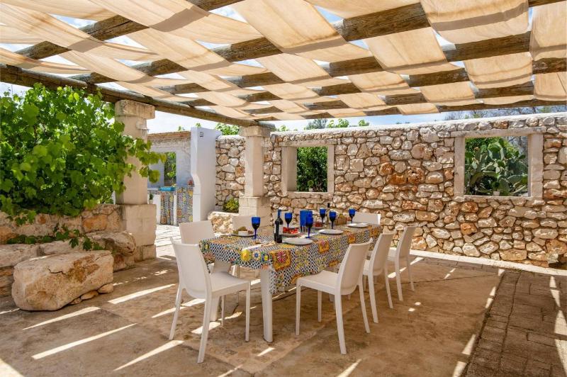 Villa La Pagghiara by Villa Plus