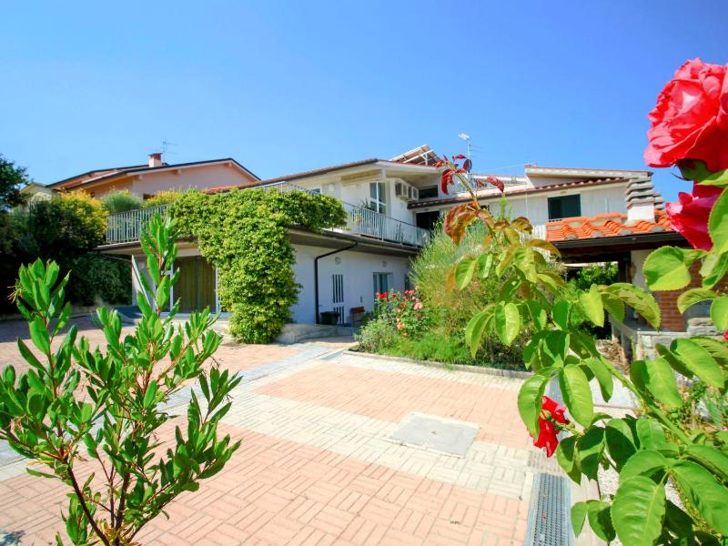 Villa La Rosa by Interhome