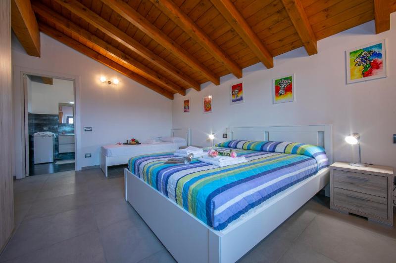 Villa Laura Private Pool and Garden - Happy Rentals