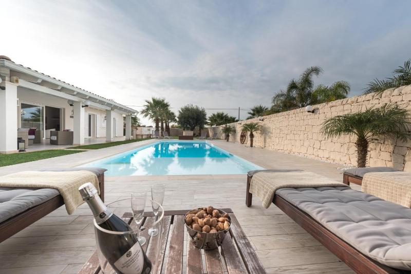 Villa Le Palme - IsulaTravel