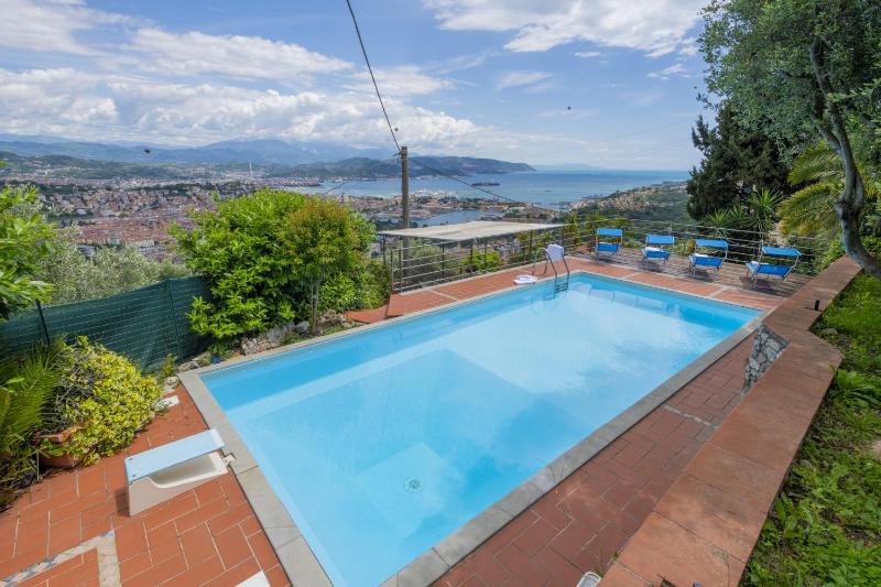 Villa Le Palme Swimming-Pool & Relax in the Gulf of Poets