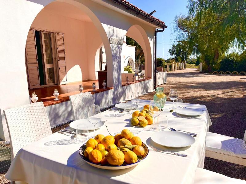 Villa Lido with pool and garden
