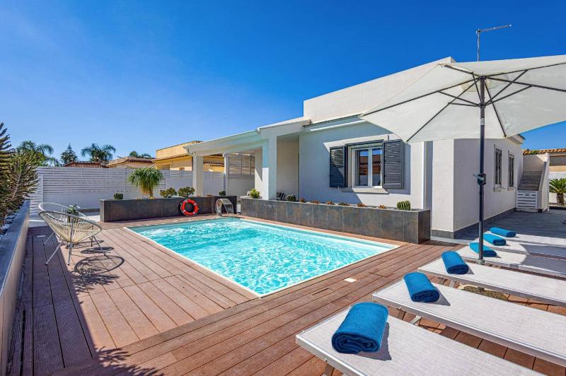 Villa Loredana by Villa Plus