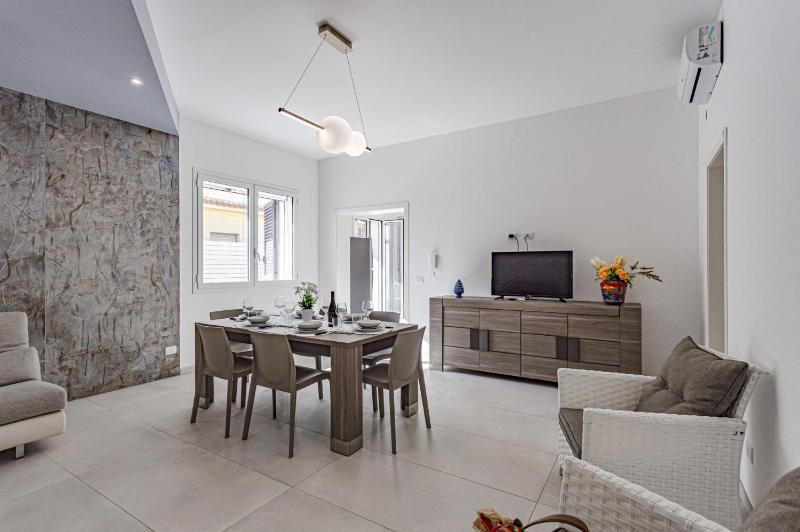 Villa Loredana by Villa Plus