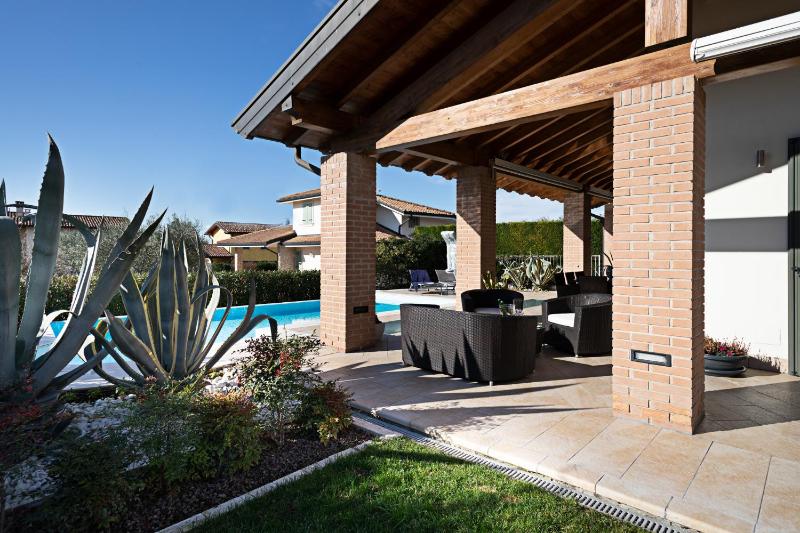 VILLA LOVE - Regarda Travel