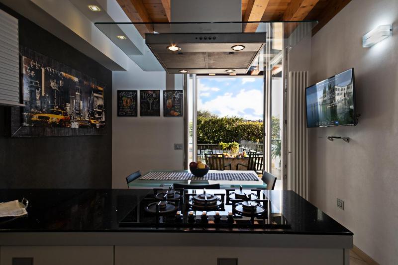 VILLA LOVE - Regarda Travel