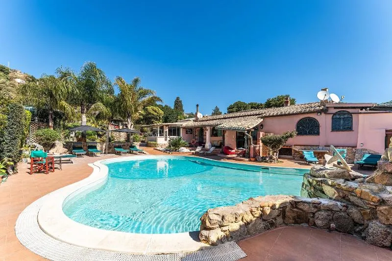 Guest House Villa Verde - Short Term Room Rentals