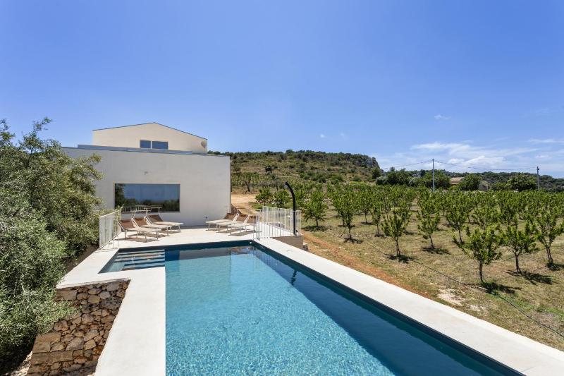 Villa Mandorlo - IsulaTravel