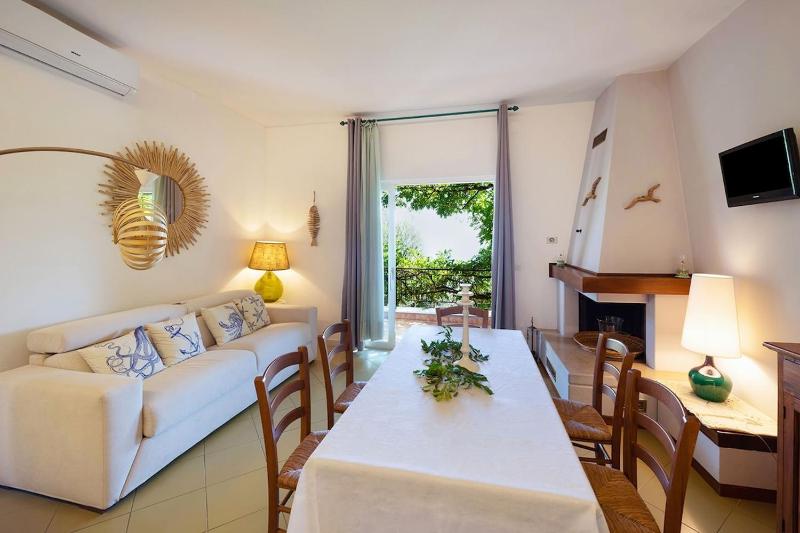 Villa Marinella close to the sea with private pool
