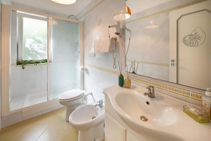 Villa Marinella close to the sea with private pool