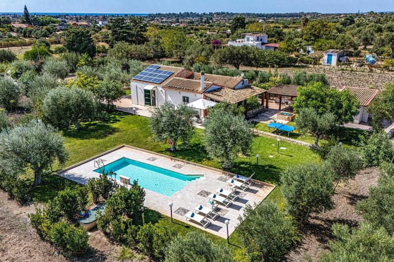 Villa Marzallo by Villa Plus
