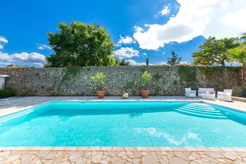 Villa Medici alla Macchia by BarbarHouse