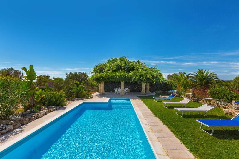 Villa Mila by BarbarHouse